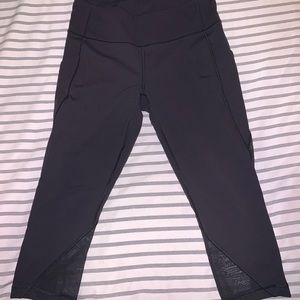 Lululemon Black Cropped Leggings with Pockets